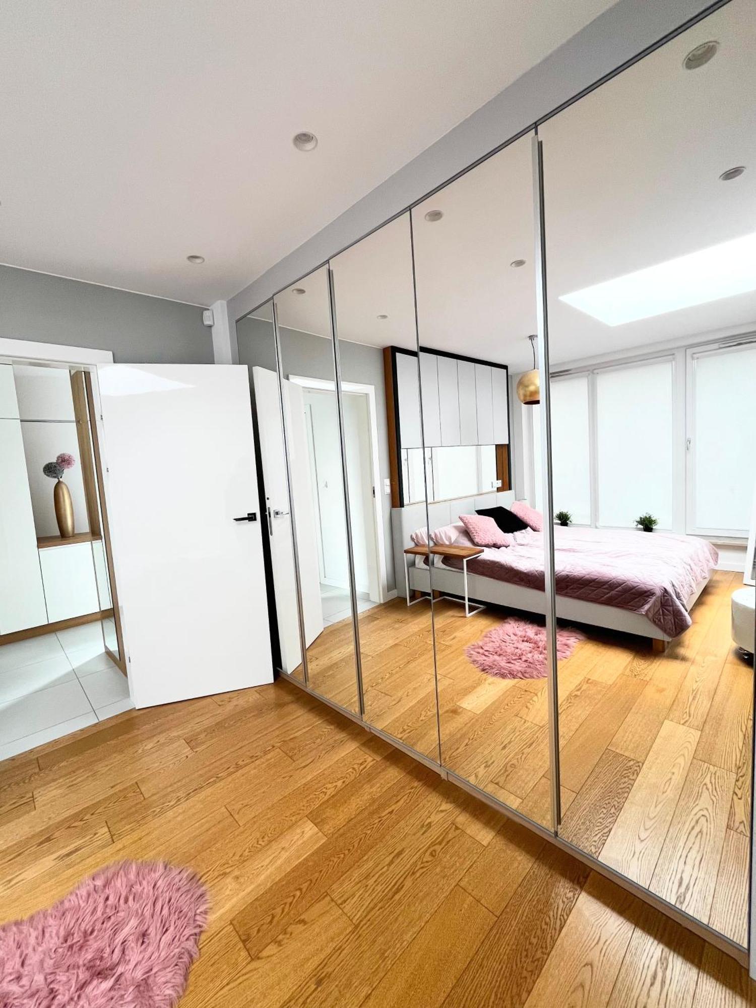 شقة Luksusowy Apartament Z Jacuzzi By Jacek Budek غدينيا المظهر الخارجي الصورة